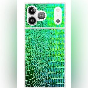 SQUARE® GREEN IRIDESCENT CROC FAUX LEATHER IPHONE 17 Pro Max CASE
(MagSafe)